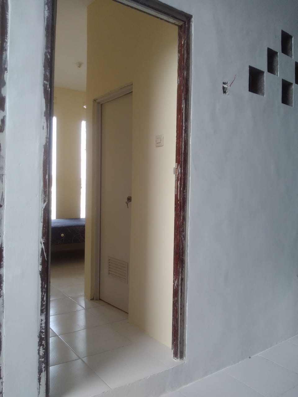 Kost Teratai 16